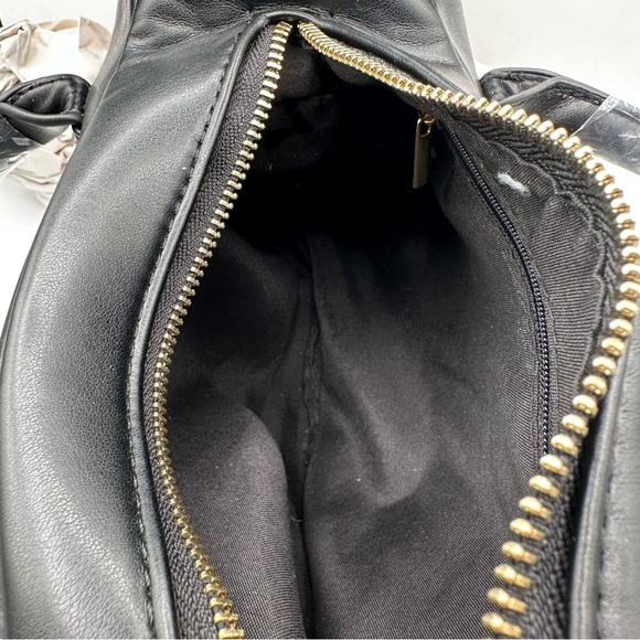 Black Dog-Shaped Crossbody Bag - Picture 12 of 12